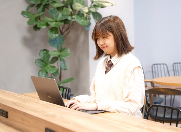 POINT03：自宅で気軽にウェブ学習相談イメージ